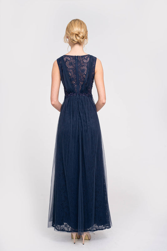 Vyšívané tylové večerné šaty Init